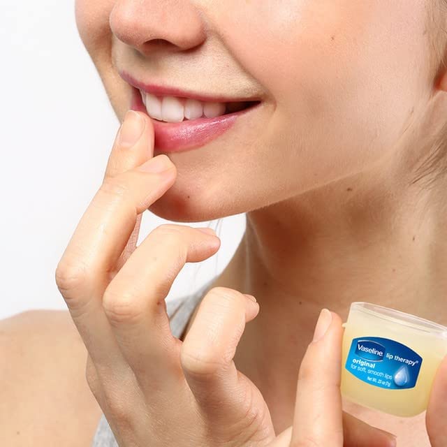 Mini Lip Balm, Petroleum Jelly, 0.25 Oz (Pack of 4) I9391